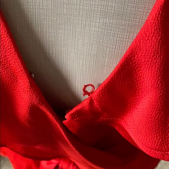 NEVER BEEN WORN Ava & Aiden Flounce Wrap Top - Picture 2 of 4